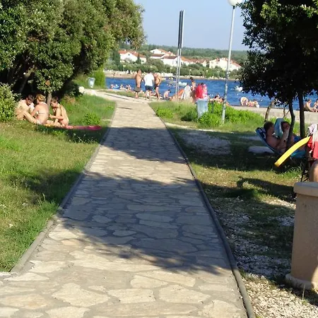 Ana Apartmán *
