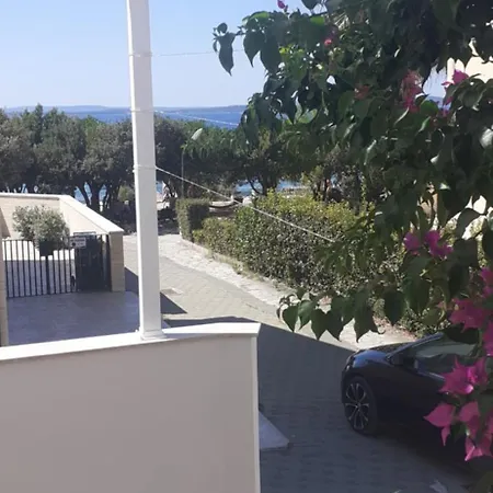 Ana شقة بيتريتْشاني