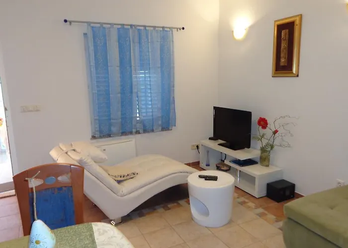 Ana Apartamento Petrčane