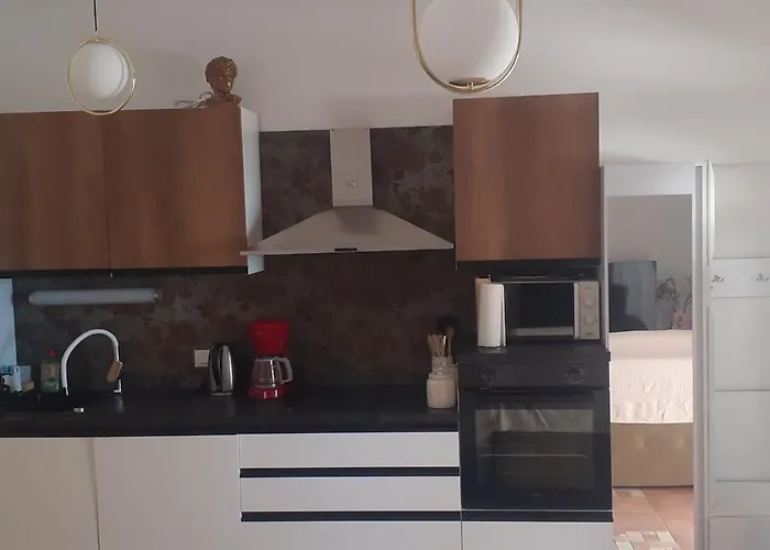 شقة Ana بيتريتْشاني