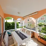 Apartment Ana Petrcane