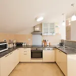 Ana Apartment