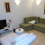 Ana * Petrcane