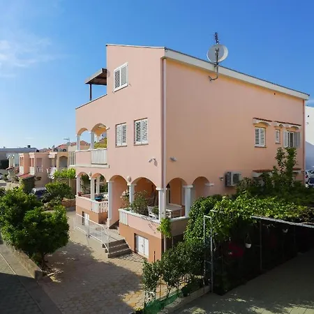 Ana Apartman Petrčane