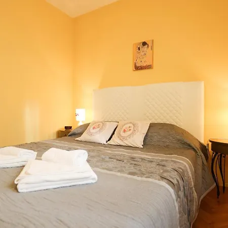 Apartment Ana *