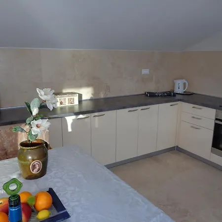Ana Apartman