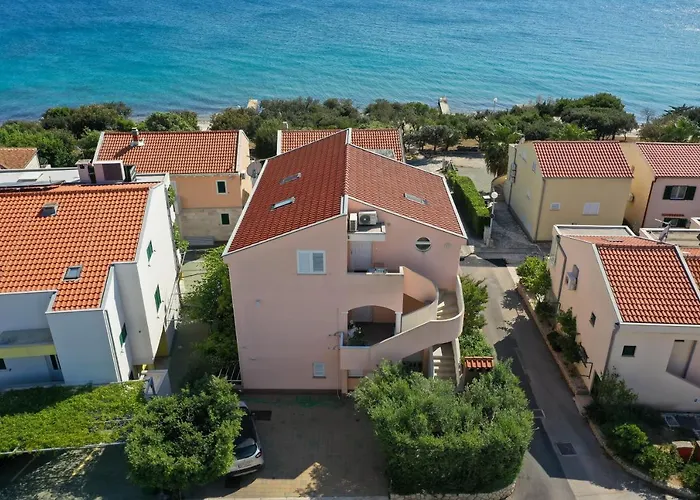 Ana Петрчане