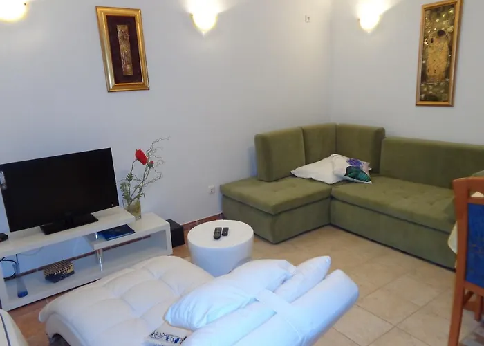 Ana * Петрчане