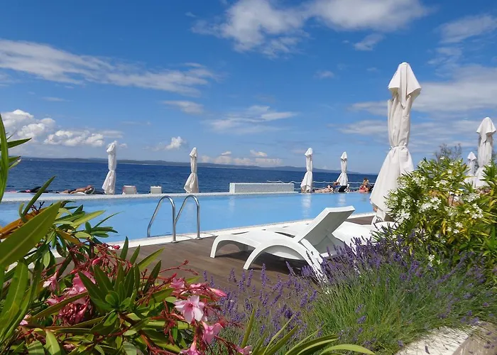 Апартаменты Ana *